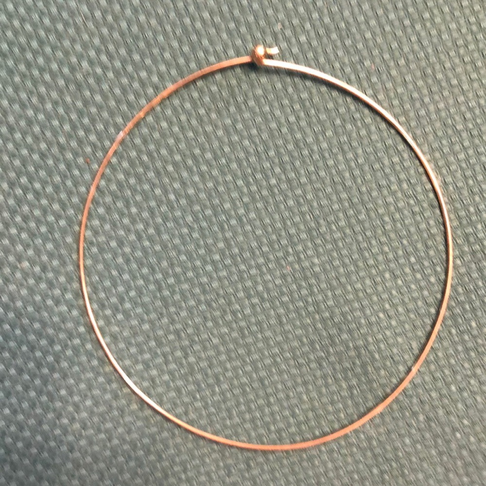 Goldtone collar for pendants